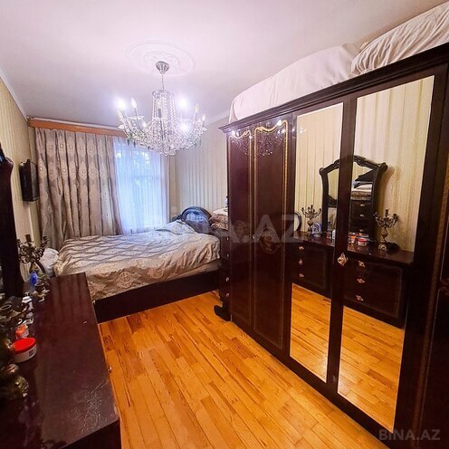 Продаётся 3-комн. вторичка 80 м², м. Кара Караев, photo 9 from 17
