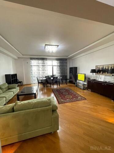 Сдаётся 4-комн. новостройка 200 м², Насиминский  р., photo 1 from 21