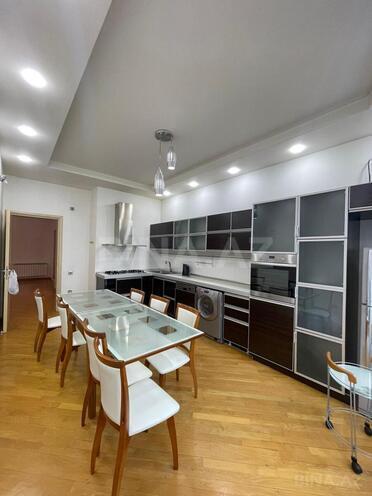 Сдаётся 4-комн. новостройка 200 м², Насиминский  р., photo 10 from 21