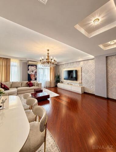 Продаётся 3-комн. новостройка 140 м², м. Гянджлик, photo 3 from 11