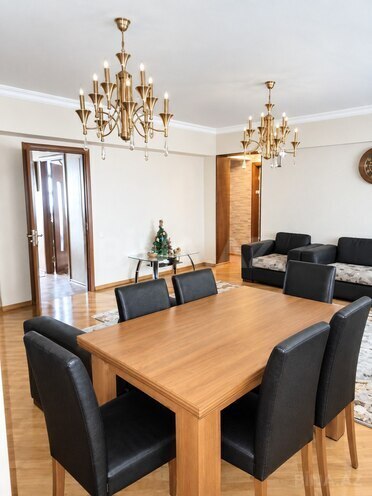 Satılır 4 otaqlı köhnə tikili 120 m², Nərimanov r., photo 1 from 17