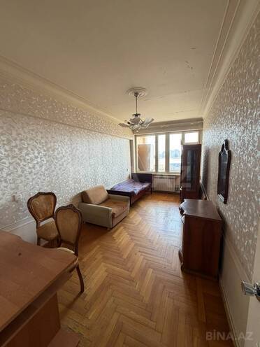 Продаётся 4-комн. вторичка 120 м², Насиминский  р., photo 4 from 12