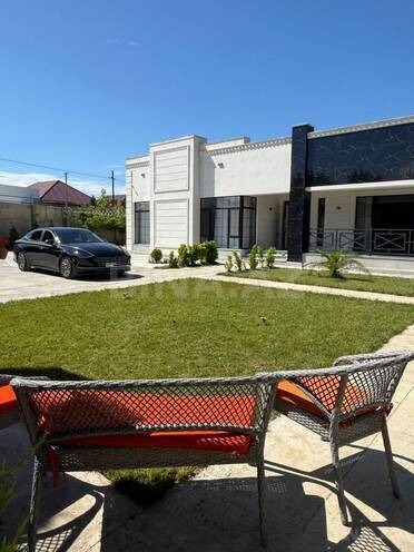 Satılır 4 otaqlı həyət evi/bağ evi 257 m², Albalılıq q., photo 1 from 32
