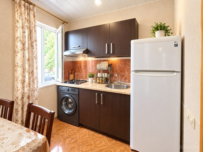 Сдается 2-комн. вторичка 45 м², м. Элмляр Академиясы, photo 6 from 8