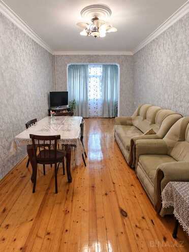 Продается 4-комн. вторичка 100 м², м. Халглар Достлугу, photo 1 from 17