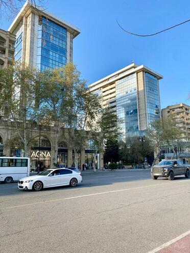 Satılır 3 otaqlı köhnə tikili 100 m², 28 May m., photo 16 from 17