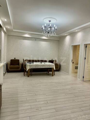 Продаётся 3-комн. новостройка 75 м², м. Кара Караев, photo 1 from 11