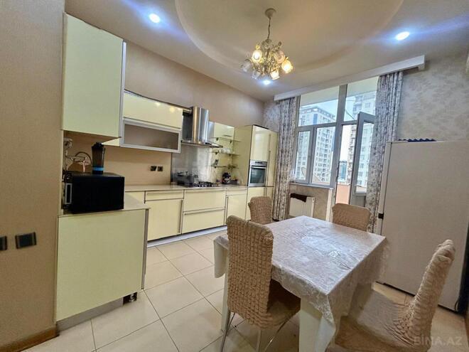 Satılır 3 otaqlı yeni tikili 225 m², 28 May m., photo 23 from 32