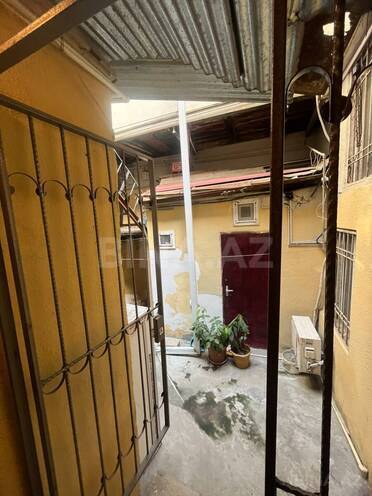 Satılır 1 otaqlı köhnə tikili 30 m², Nizami m., photo 8 from 10