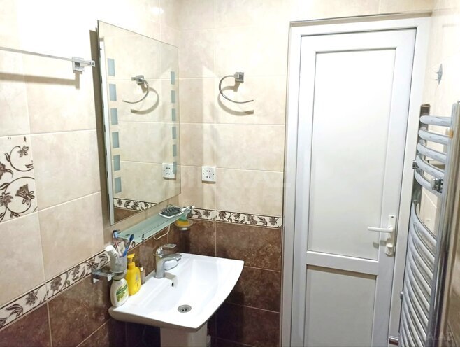 Продаётся 2-комн. вторичка 60 м², пос. Ази Асланова, photo 21 from 26