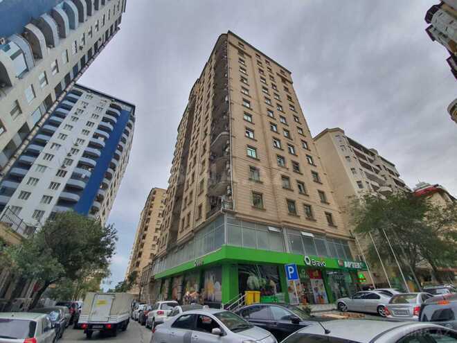 Сдаётся 3-комн. новостройка 140 м², м. Низами, photo 1 from 20