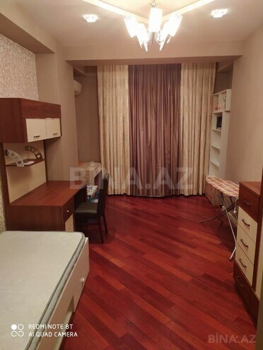 Сдаётся 3-комн. новостройка 140 м², м. Низами, photo 18 from 20