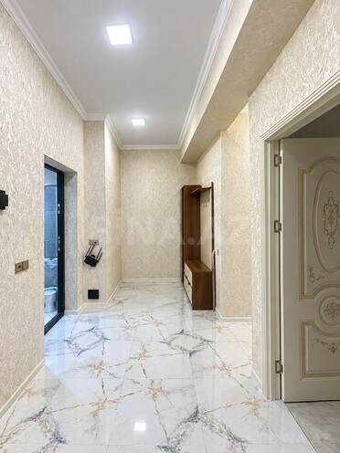 Сдается 2-комн. новостройка 71 м², м. Нефтчиляр, photo 7 from 10