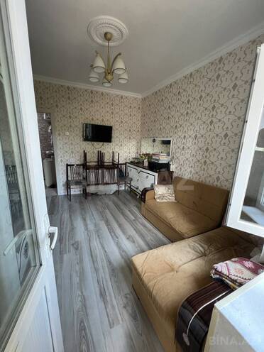 Продаётся 2-комн. вторичка 30 м², photo 1 from 20