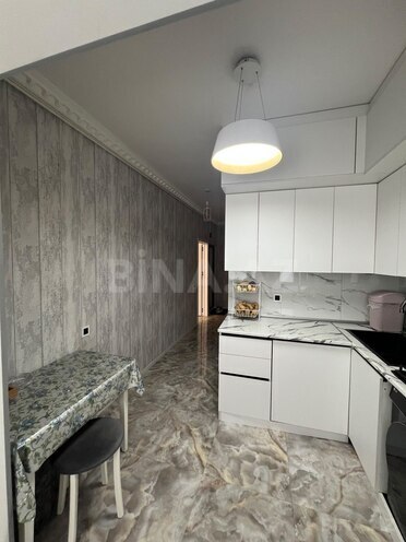 Продается 2-комн. вторичка 65 м², м. Ази Асланов, photo 8 from 21
