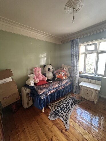 Satılır 5 otaqlı köhnə tikili 120 m², Xalqlar Dostluğu m., photo 18 from 28