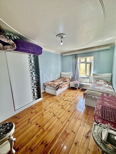 Satılır 5 otaqlı köhnə tikili 120 m², Xalqlar Dostluğu m., photo 3 from 28