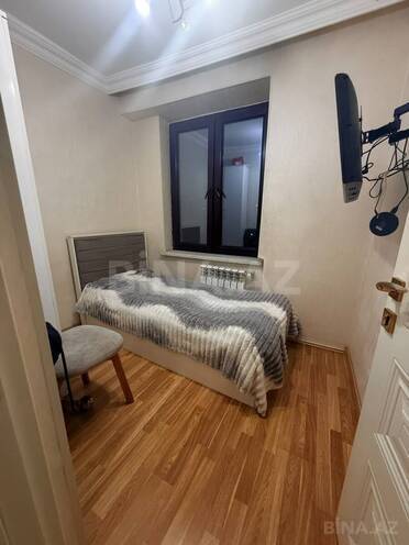 Продается 3-комн. вторичка 55 м², м. Иншаатчылар, photo 4 from 9