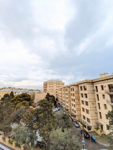 Satılır 4 otaqlı köhnə tikili 135 m², İçəri Şəhər m., photo 27 from 31