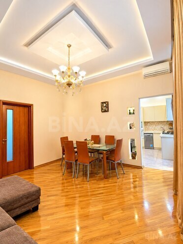 Satılır 4 otaqlı köhnə tikili 135 m², İçəri Şəhər m., photo 14 from 31