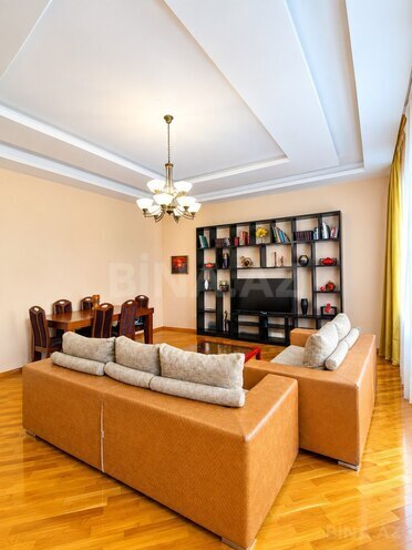 Satılır 4 otaqlı köhnə tikili 135 m², İçəri Şəhər m., photo 6 from 31