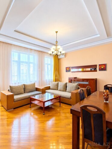 Satılır 4 otaqlı köhnə tikili 135 m², İçəri Şəhər m., photo 7 from 31