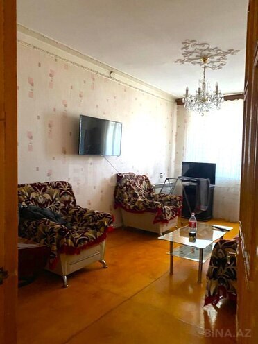 Продаётся 3-комн. вторичка 60 м², м. Ази Асланов, photo 3 from 19
