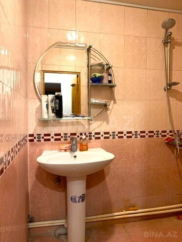 Продаётся 3-комн. вторичка 60 м², м. Ази Асланов, photo 15 from 19