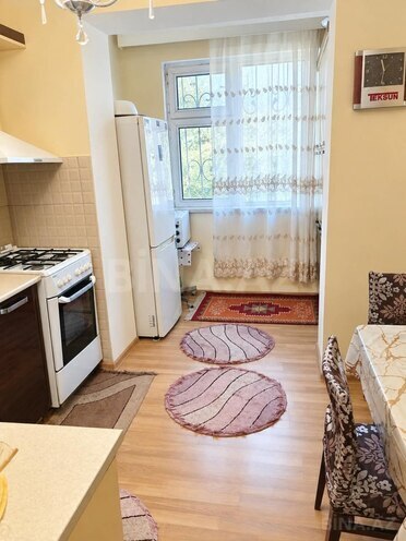 Satılır 3 otaqlı köhnə tikili 80 m², Nizami m., photo 5 from 9