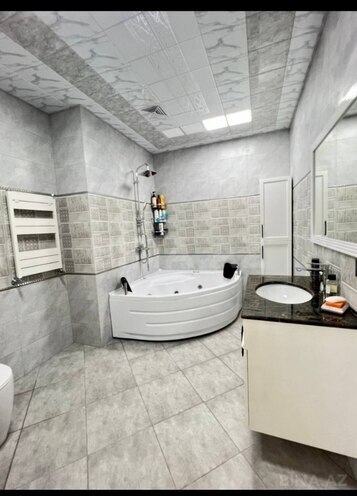 Продаётся 3-комн. новостройка 176 м², Насиминский  р., photo 8 from 22