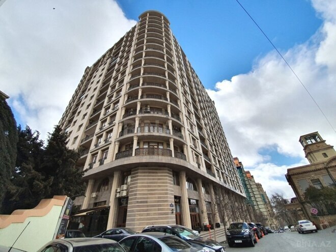Сдаётся 4-комн. новостройка 170 м², м. 28 мая, photo 1 from 21