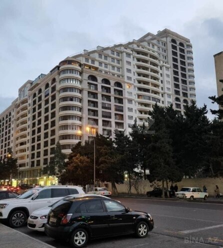 Продаётся 2-комн. новостройка 61 м², пос. Бакиханова, photo 1 from 7
