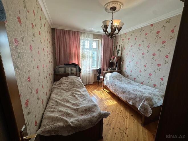 Продаётся 3-комн. вторичка 80 м², м. Ази Асланов, photo 16 from 26