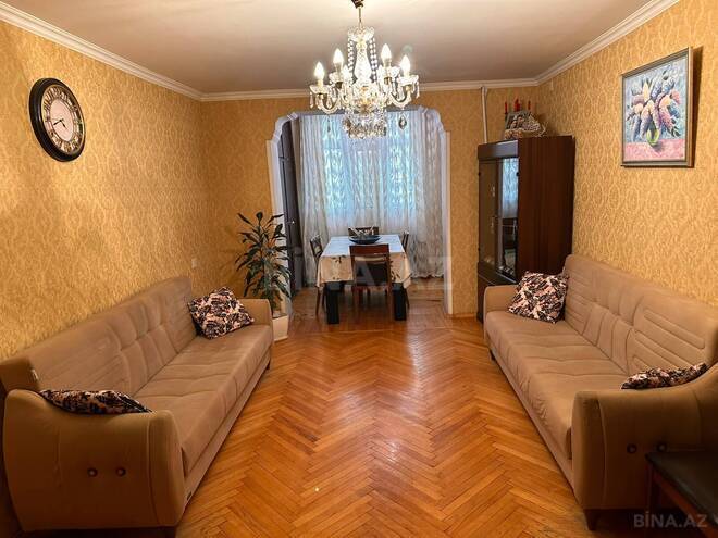 Продаётся 3-комн. вторичка 75 м², м. Низами, photo 11 from 20