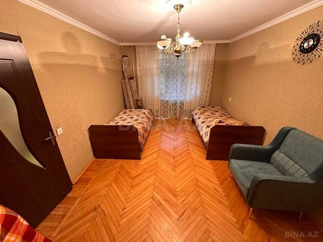 Продаётся 3-комн. вторичка 75 м², м. Низами, photo 14 from 20