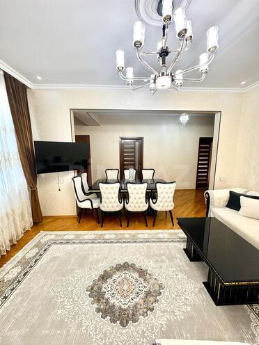 Продаётся 5-комн. дом/дача 220 м², Бинагадинский р., photo 4 from 32