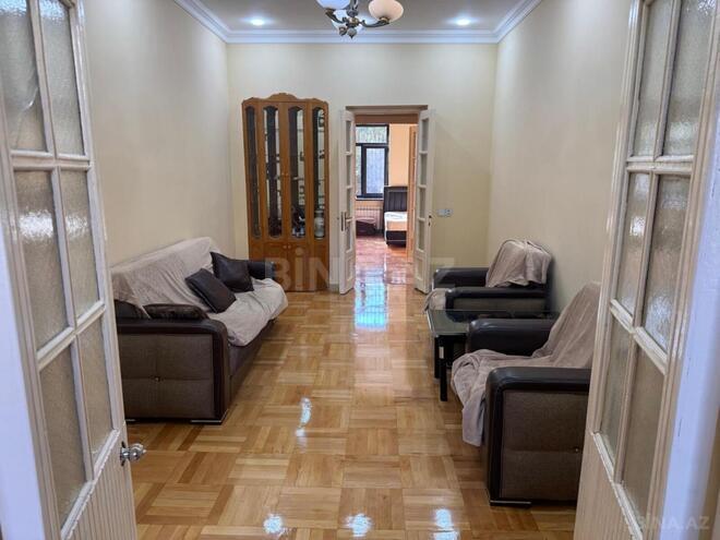 İcarəyə verilir 2 otaqlı köhnə tikili 70 m², Elmlər Akademiyası m., photo 3 from 12