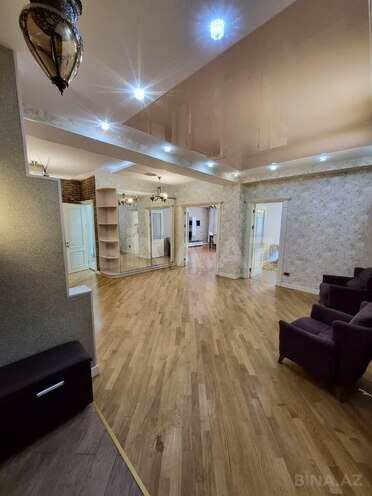 İcarəyə verilir 3 otaqlı yeni tikili 170 m², 28 May m., photo 19 from 24