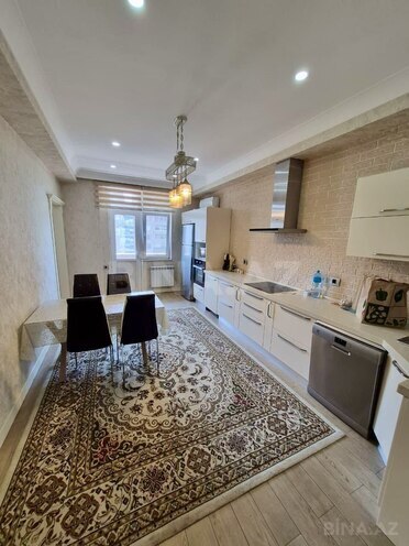 İcarəyə verilir 3 otaqlı yeni tikili 170 m², 28 May m., photo 16 from 24