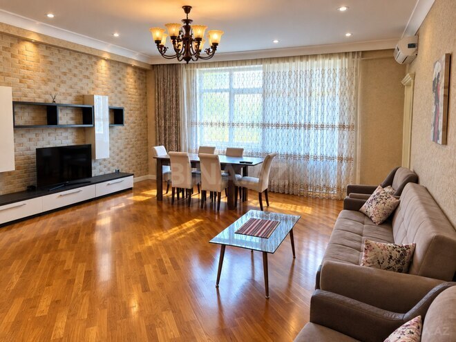 İcarəyə verilir 3 otaqlı yeni tikili 170 m², 28 May m., photo 1 from 24