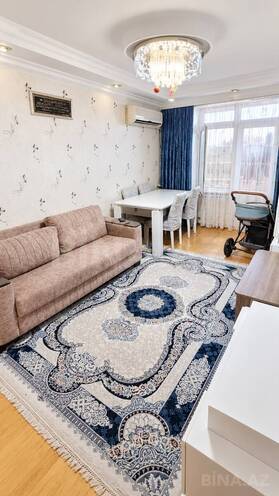 Продается 2-комн. вторичка 70 м², пос. Ени Гюнешли, photo 1 from 8