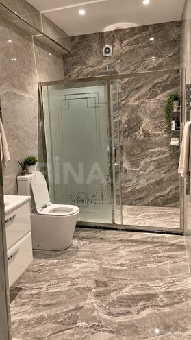 İcarəyə verilir 4 otaqlı yeni tikili 200 m², 28 May m., photo 16 from 17