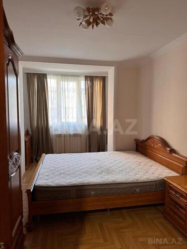 Satılır 2 otaqlı köhnə tikili 50 m², Elmlər Akademiyası m., photo 1 from 7