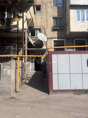 Продаётся 2-комн. вторичка 32 м², м. Иншаатчылар, photo 10 from 12