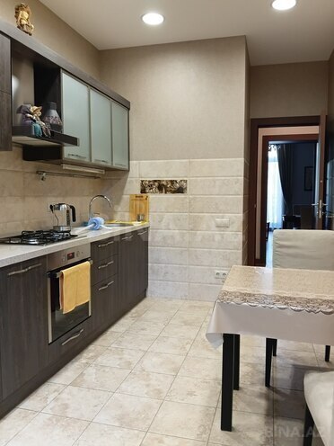 Satılır 3 otaqlı köhnə tikili 80 m², 28 May m., photo 14 from 17