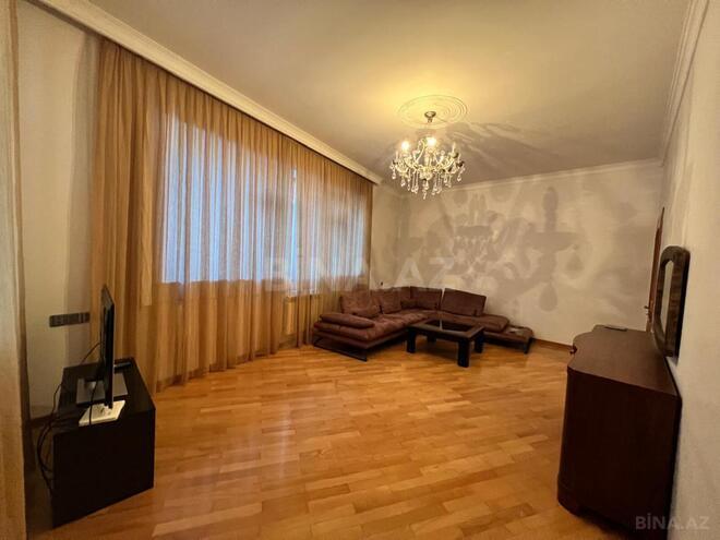 Сдаётся 2-комн. новостройка 96 м², м. 8 ноября, photo 1 from 15