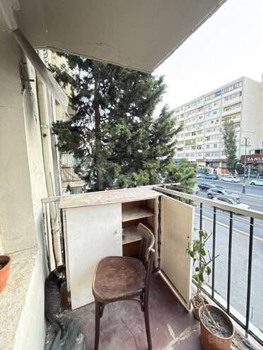 Satılır 2 otaqlı köhnə tikili 55 m², İnşaatçılar m., photo 7 from 10