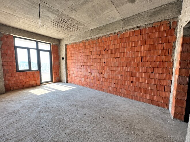 Продаётся 2-комн. новостройка 93 м², м. Гянджлик, photo 1 from 10