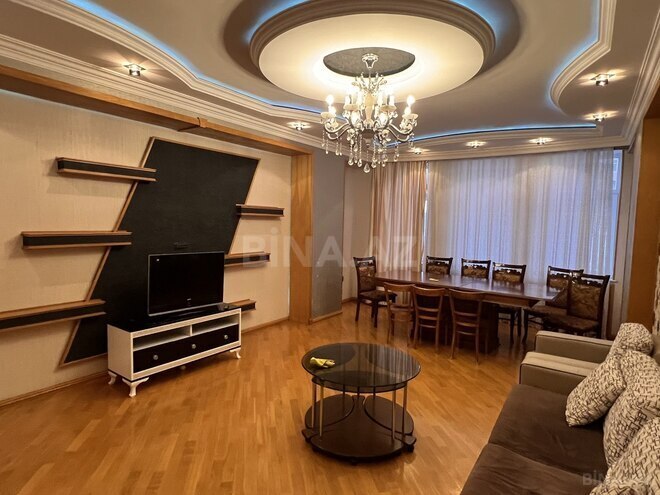 Сдаётся 3-комн. новостройка 123 м², м. Мемар Аджеми, photo 1 from 22
