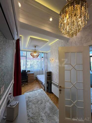 Продаётся 4-комн. новостройка 105 м², м. Кара Караев, photo 11 from 14